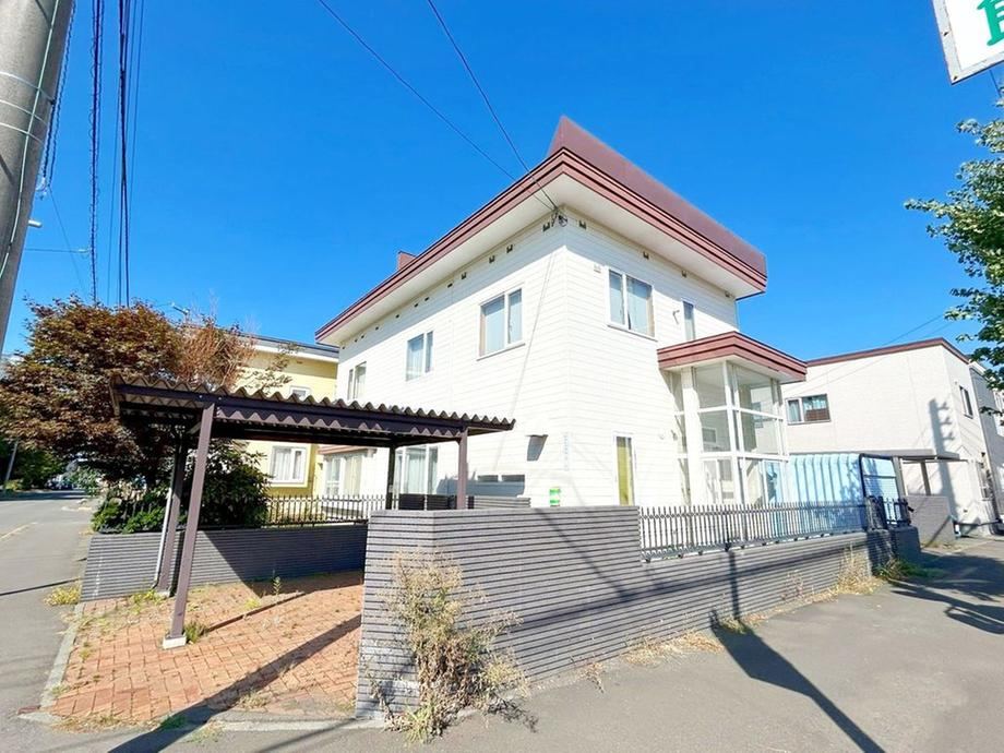 6LDK+S house in Kita Ward, Sapporo, Hokkaido - Photo 1