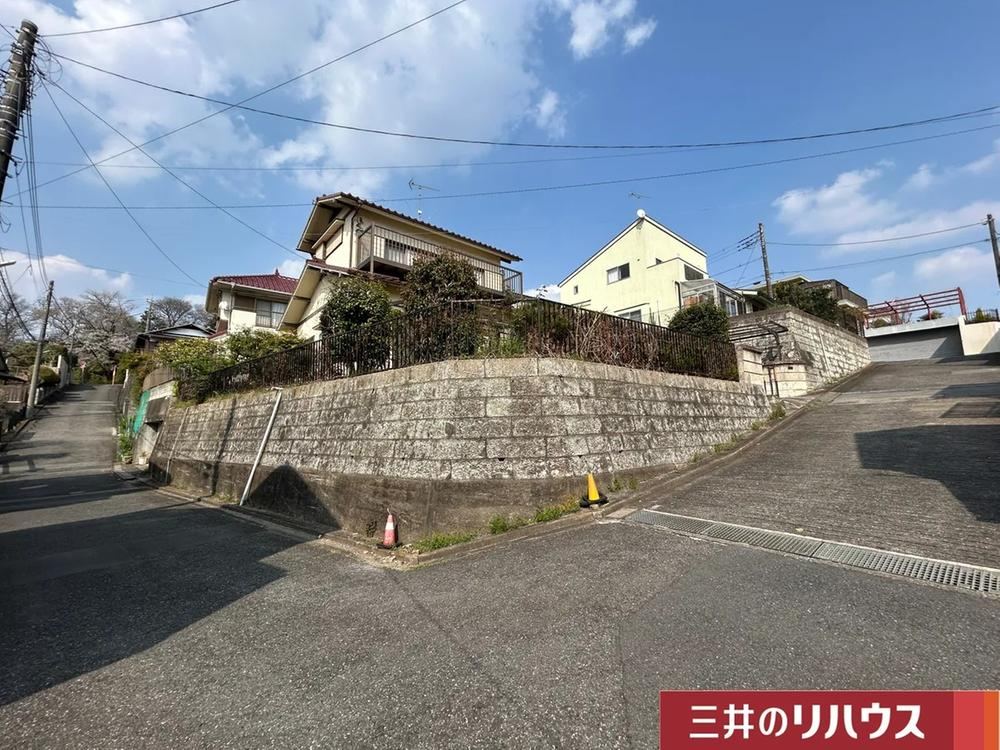 294 m² land in Higashiyamato, Tokyo - Photo 1