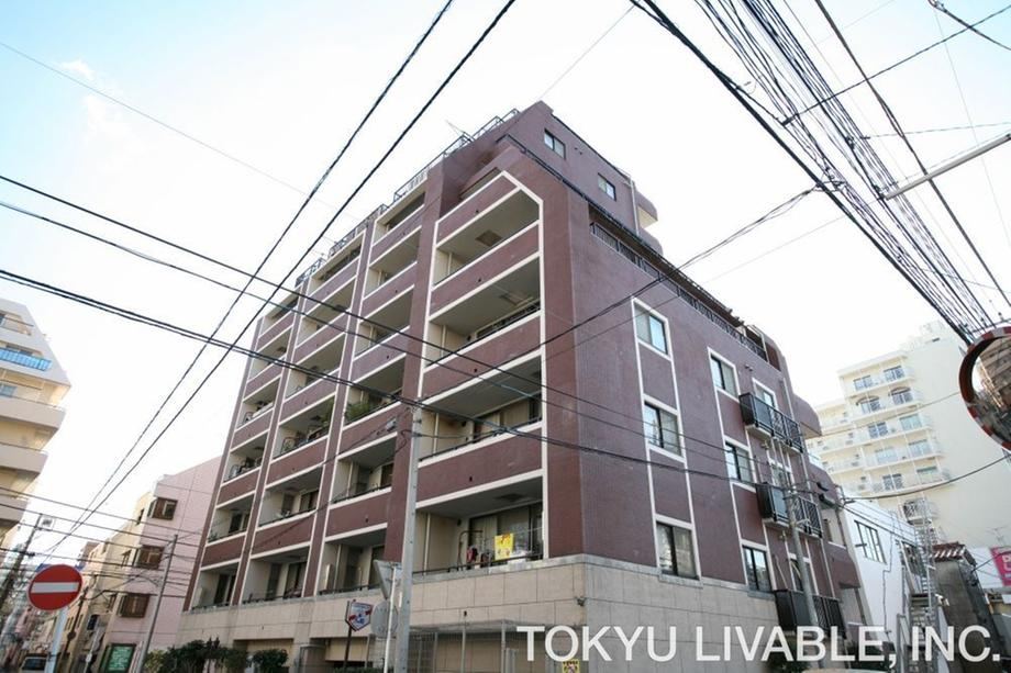 2LDK+S apartment in Naka Ward, Yokohama, Kanagawa - Photo 1