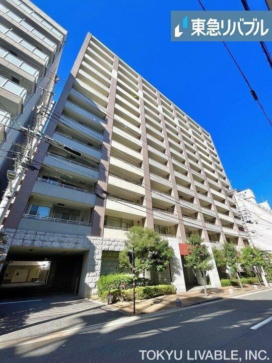 2LDK apartment in Chuo Ward, Osaka - Photo 1