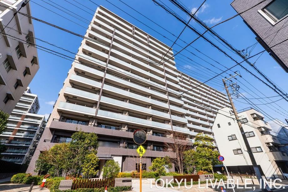 2LDK apartment in Koto Ward, Tokyo - Photo 1