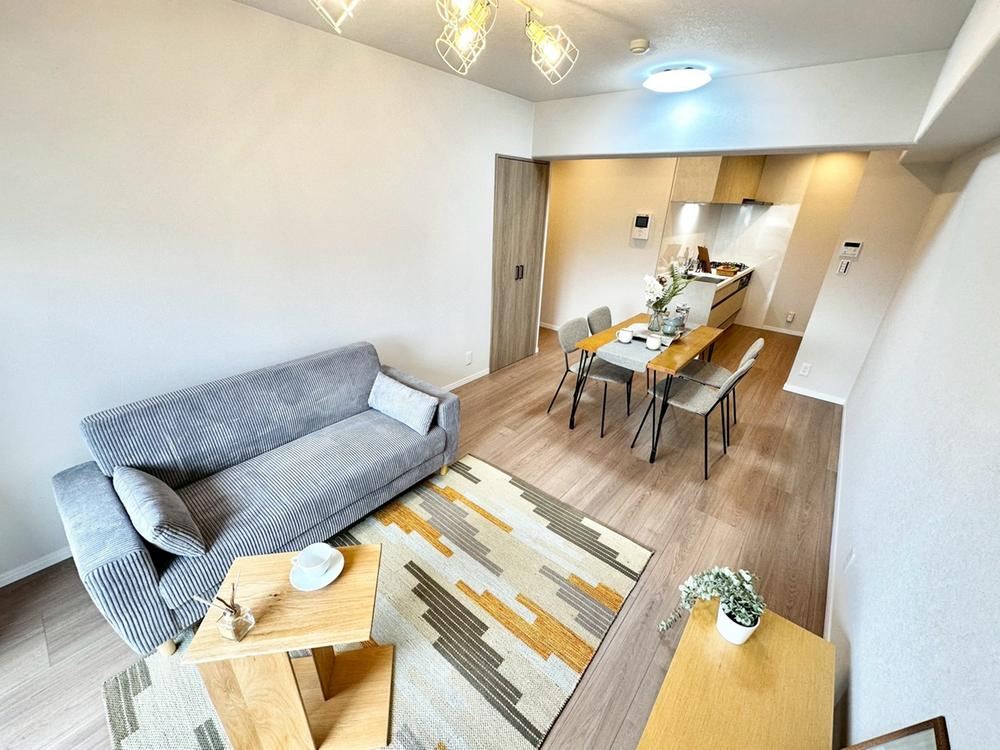 2LDK+S apartment in Asaminami Ward, Hiroshima - Photo 1