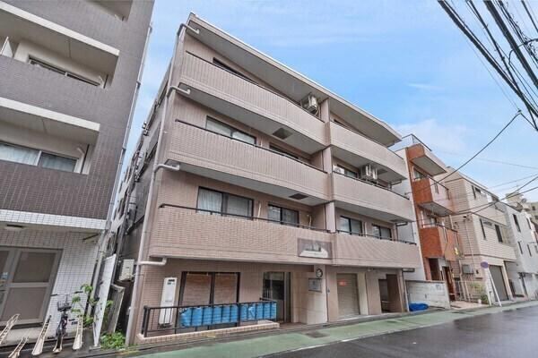 2LDK apartment in Shinagawa Ward, Tokyo - Photo 1
