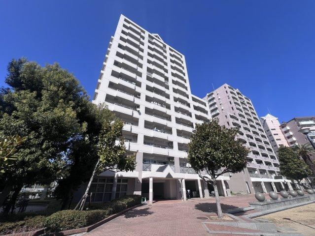 3LDK apartment in Miyakojima Ward, Osaka - Photo 1