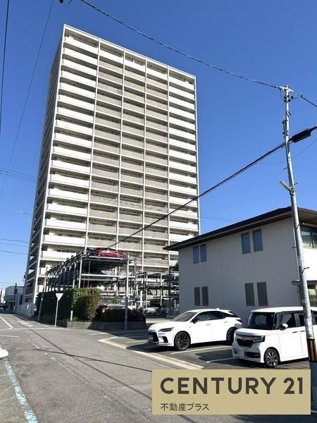 4LDK apartment in Nishio, Aichi - Photo 1