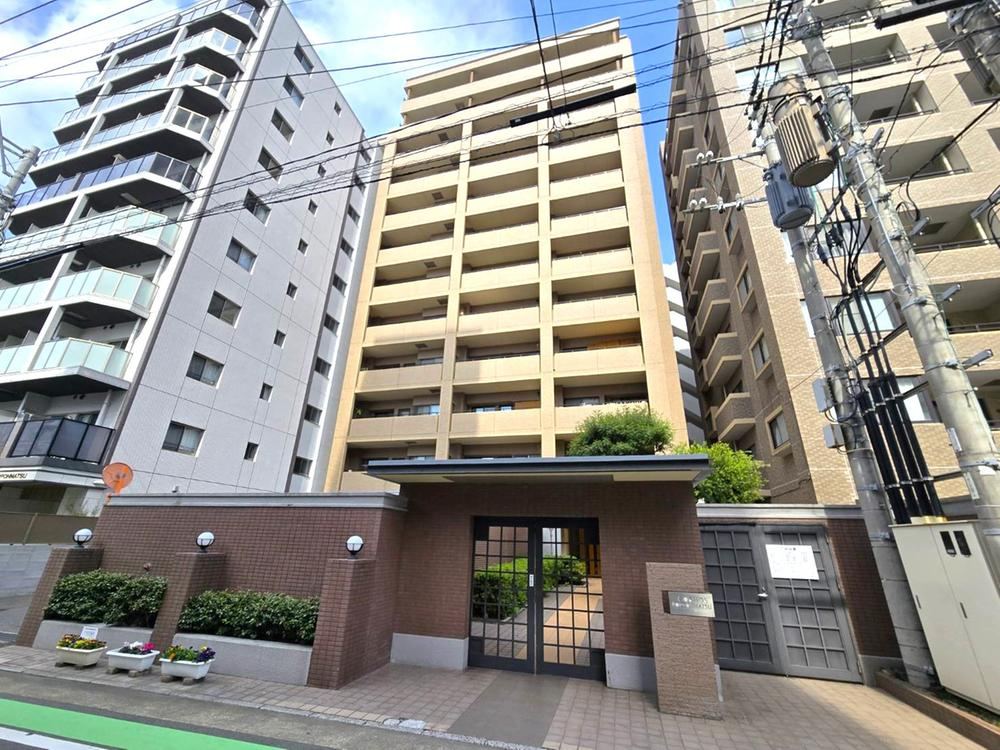 3LDK apartment in Chuo Ward, Fukuoka - Photo 1