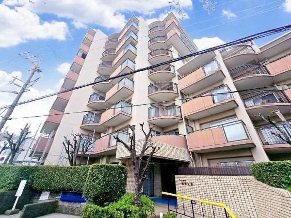 3LDK apartment in Amagasaki, Hyogo - Photo 1