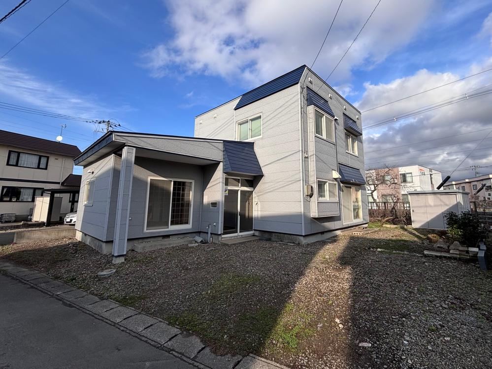 5LDK house in Aomori, Aomori - Photo 1