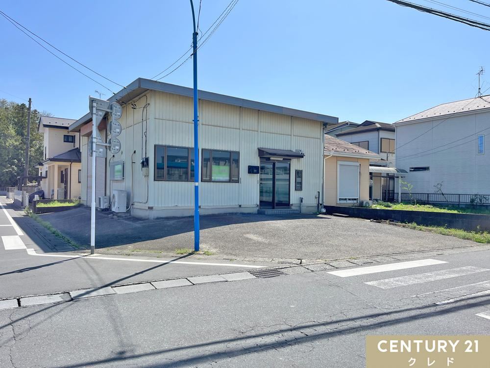 2LDK house in Sakado, Saitama - Photo 1