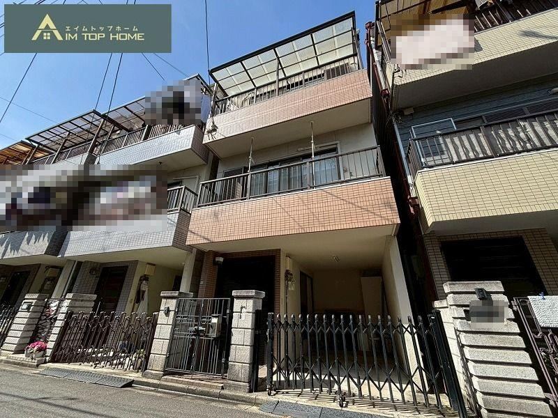 3DK house in Higashiosaka, Osaka - Photo 1