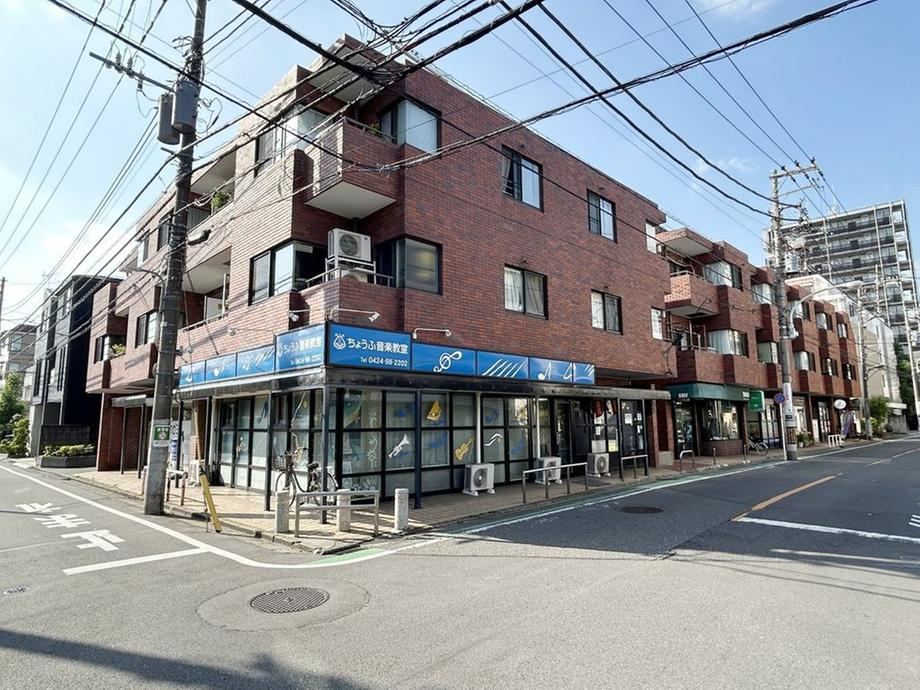 3LDK apartment in Chofu, Tokyo - Photo 1