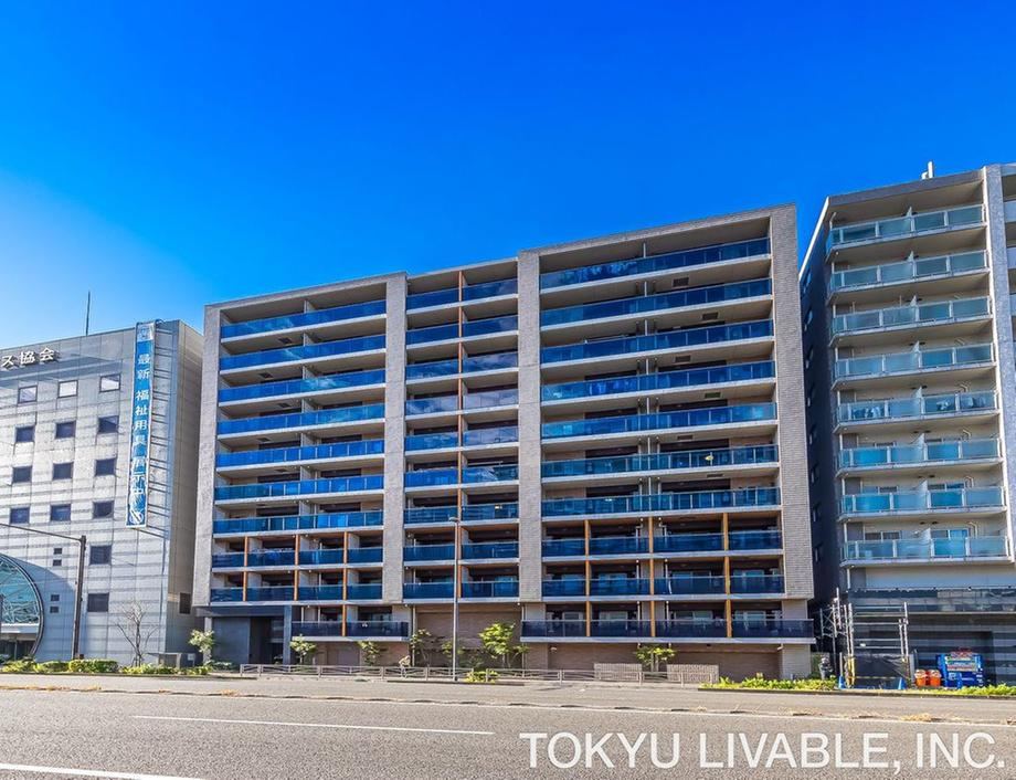 2LDK apartment in Nishi Ward, Yokohama, Kanagawa - Photo 1