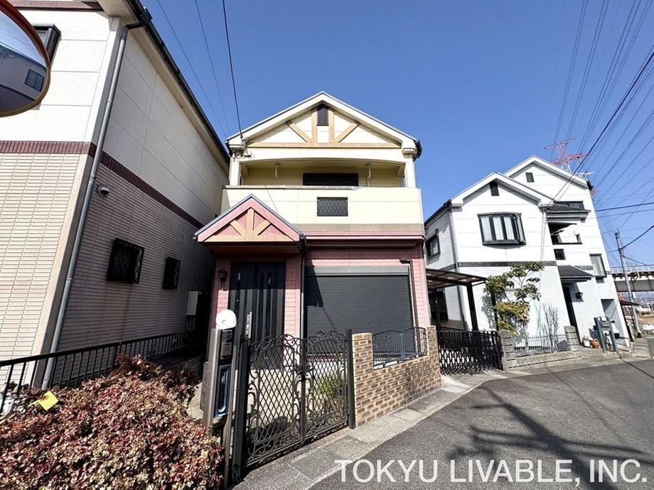 4LDK house in Kyotanabe, Kyoto - Photo 1