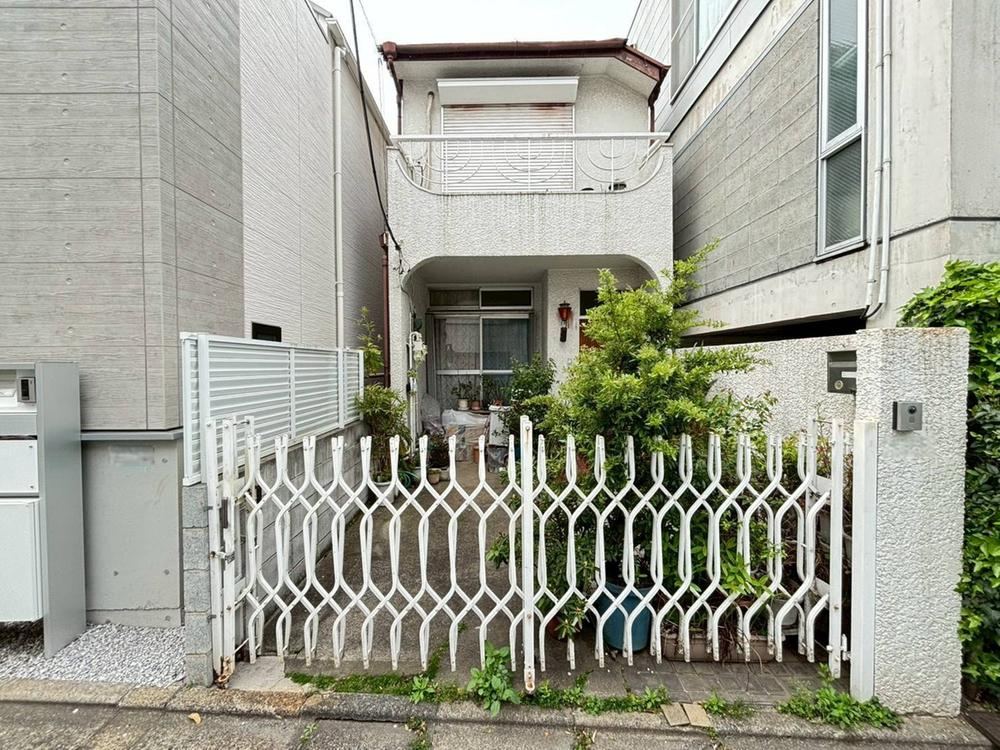49 m² land in Meguro Ward, Tokyo - Photo 1