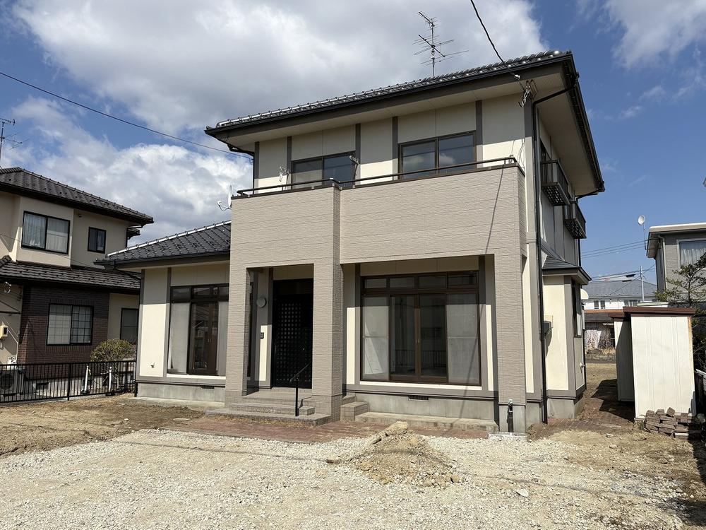 4LDK+S house in Tomiya, Miyagi - Photo 1