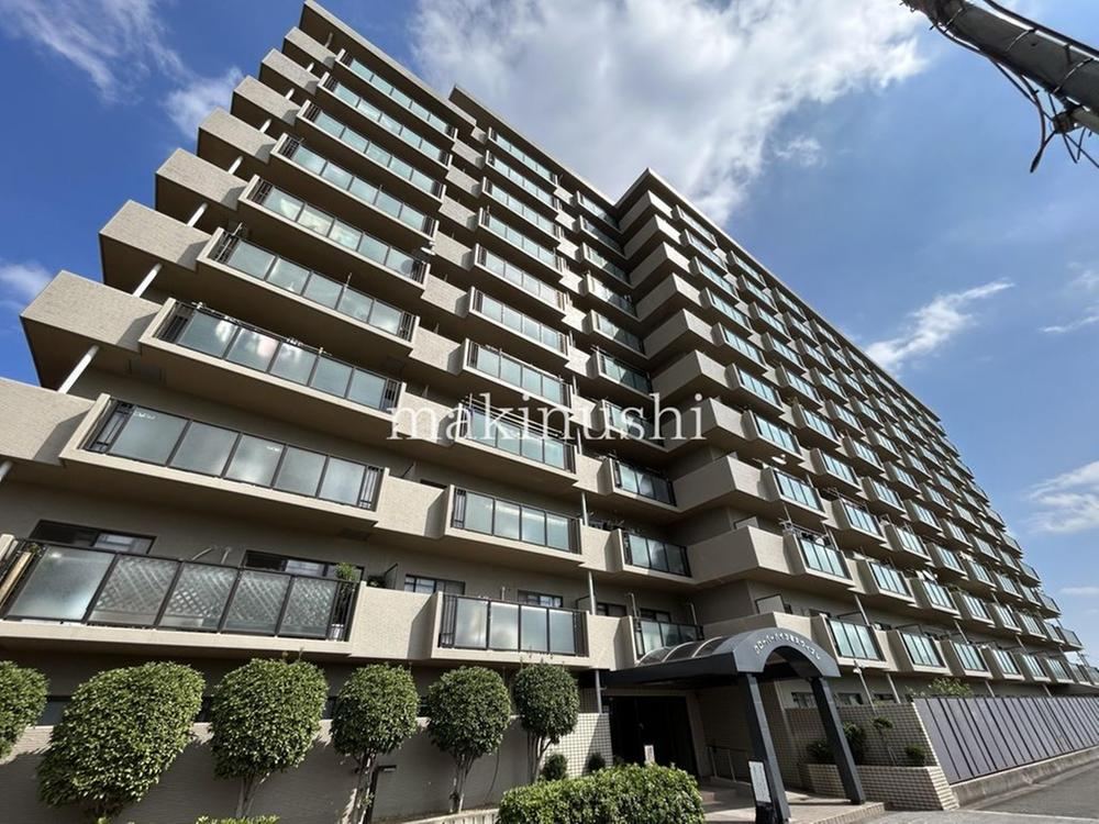 4LDK apartment in Higashi Ward, Sakai, Osaka - Photo 1