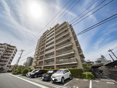 4LDK apartment in Katsushika Ward, Tokyo - Photo 1