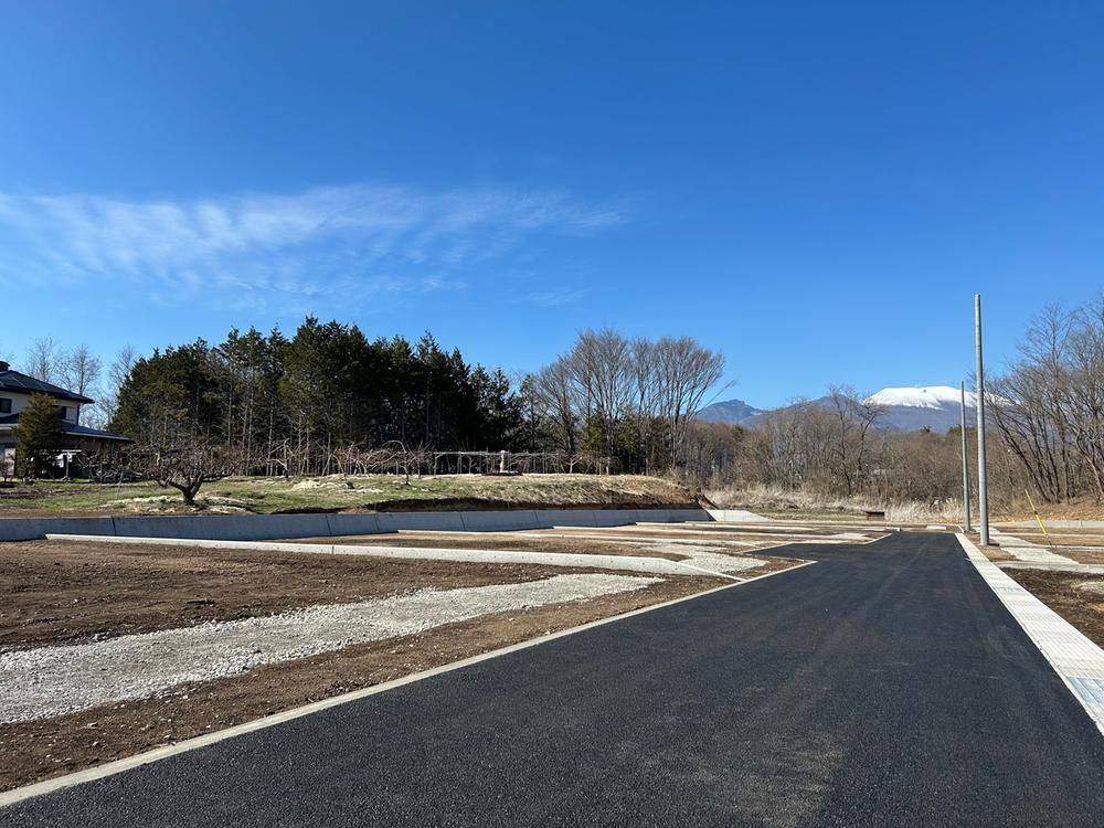 261 m² land in Saku, Nagano - Photo 1