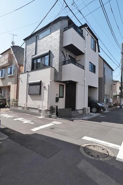 3LDK+S house in Itabashi Ward, Tokyo - Photo 1