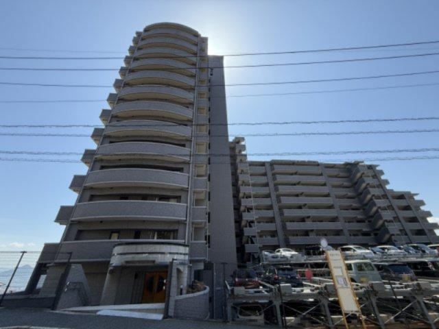 3LDK apartment in Nishi Ward, Hiroshima - Photo 1