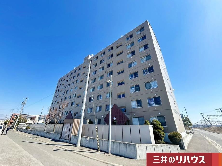 4LDK apartment in Shiroishi Ward, Sapporo, Hokkaido - Photo 1