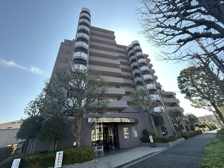 3LDK apartment in Mitaka, Tokyo - Photo 1