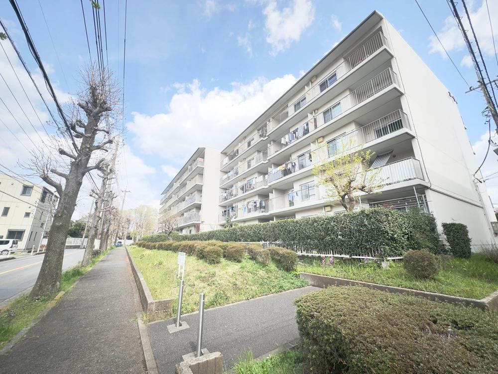2LDK apartment in Minami Ward, Sagamihara, Kanagawa - Photo 1
