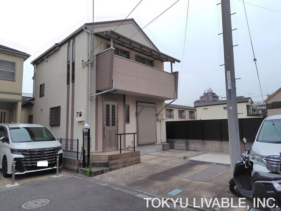 4LDK+S house in Adachi Ward, Tokyo - Photo 1