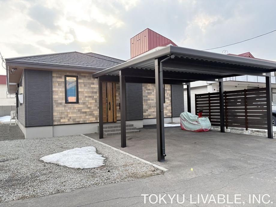 4LDK house in Ebetsu, Hokkaido - Photo 1