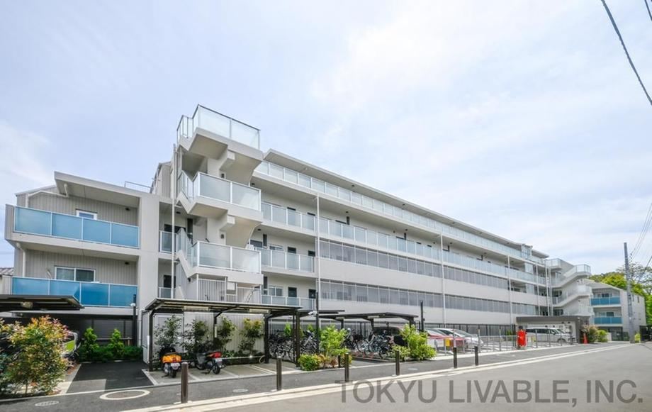 3LDK apartment in Minami Ward, Sagamihara, Kanagawa - Photo 1