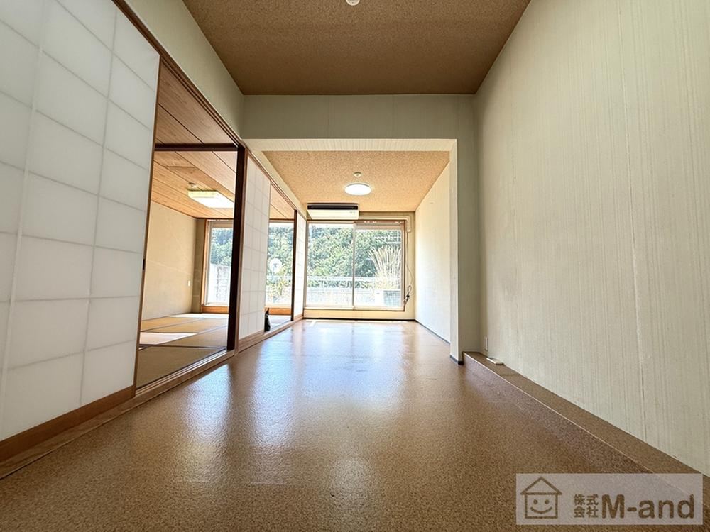 2LDK apartment in Atami, Shizuoka - Photo 1