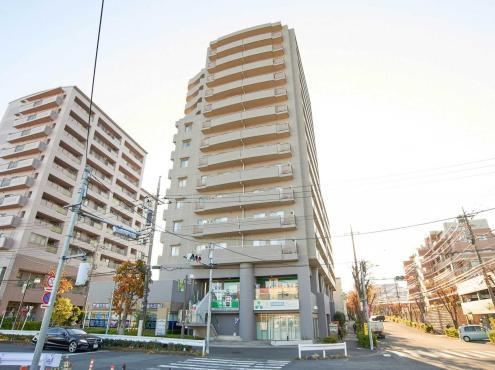 4LDK apartment in Inagi, Tokyo - Photo 1