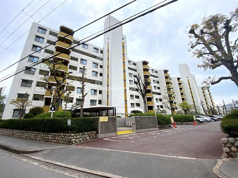 2LDK apartment in Ibaraki, Osaka - Photo 1