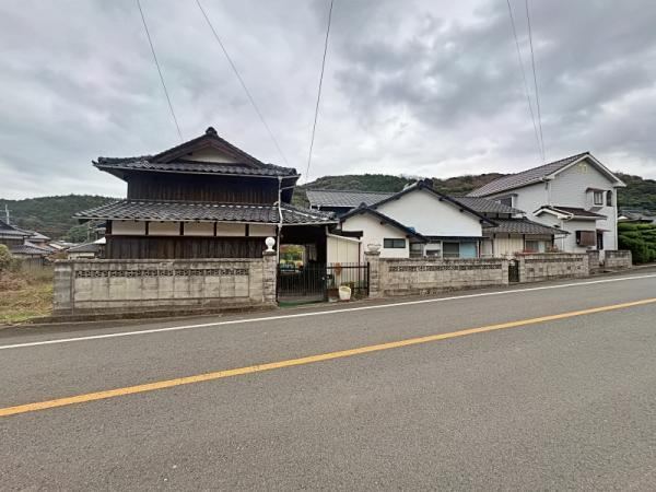 6DK house in Chikujo, Chikujo District, Fukuoka - Photo 1