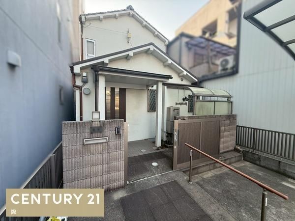 3LDK house in Wakayama, Wakayama - Photo 1