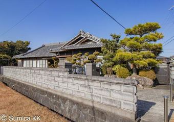 10DK house in Kainan