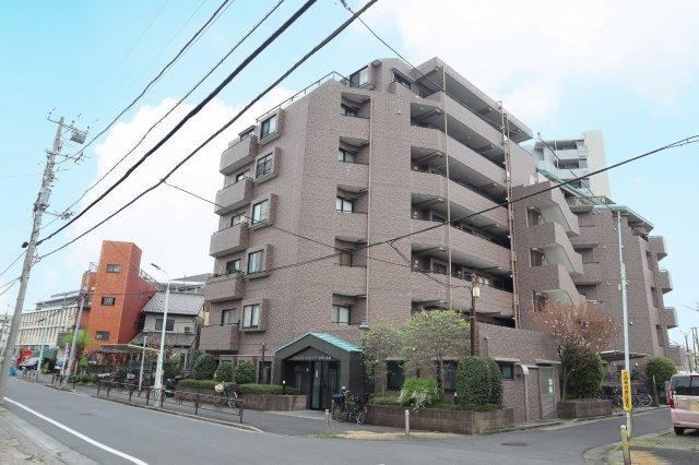 2LDK+S apartment in Katsushika Ward, Tokyo - Photo 1