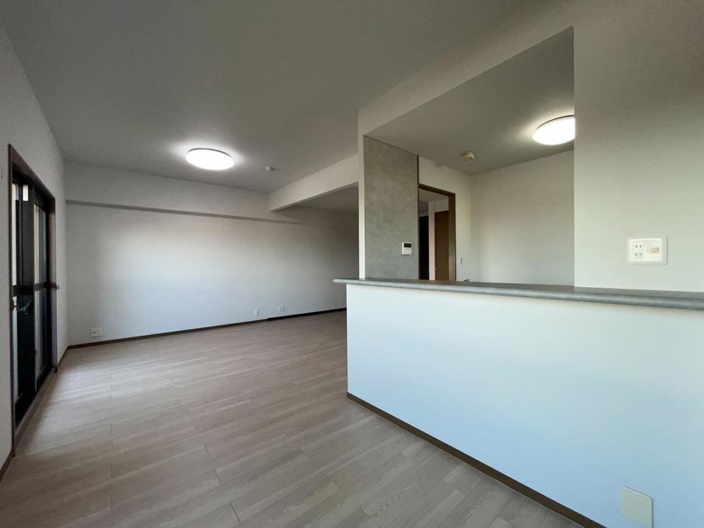 3LDK apartment in Minato Ward, Nagoya, Aichi - Photo 1