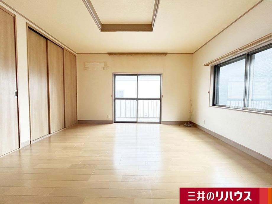 4LDK house in Itami, Hyogo - Photo 1