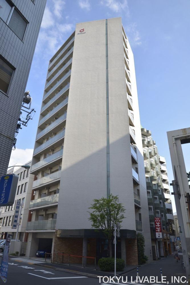 1LDK apartment in Minato Ward, Tokyo - Photo 1