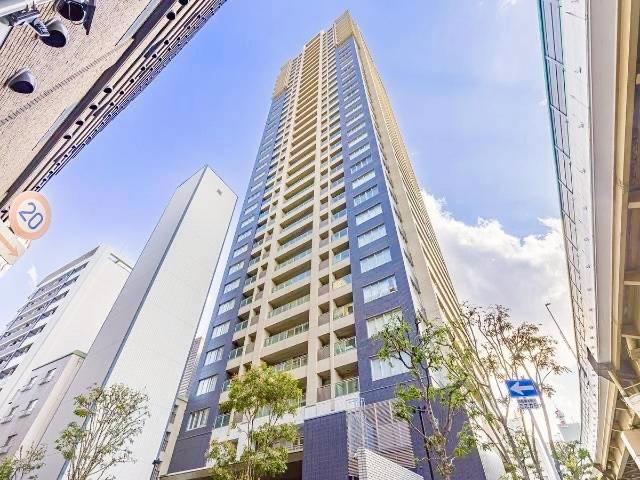 2LDK apartment in Kita Ward, Osaka - Photo 1
