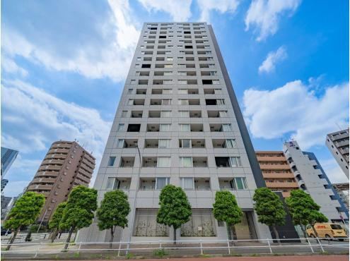 2LDK+S apartment in Minato Ward, Tokyo - Photo 1
