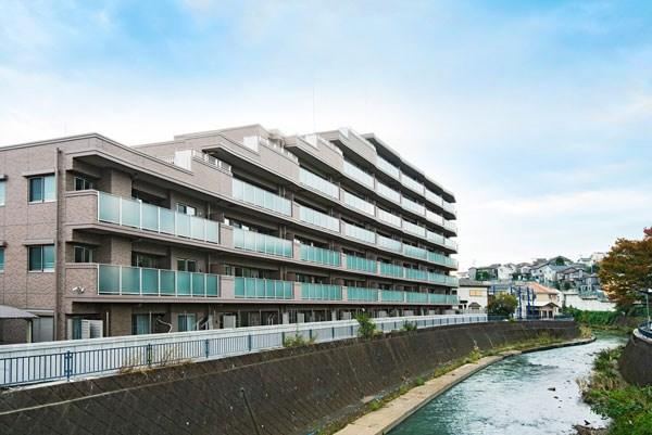 3LDK apartment in Hodogaya Ward, Yokohama, Kanagawa - Photo 1