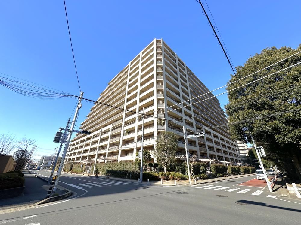 3LDK+S apartment in Inage Ward, Chiba - Photo 1