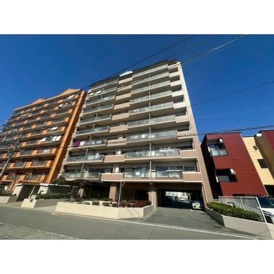 3LDK apartment in Fukutsu, Fukuoka - Photo 1