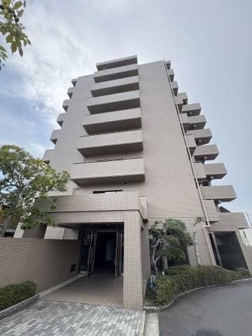3LDK apartment in Kita Ward, Okayama - Photo 1