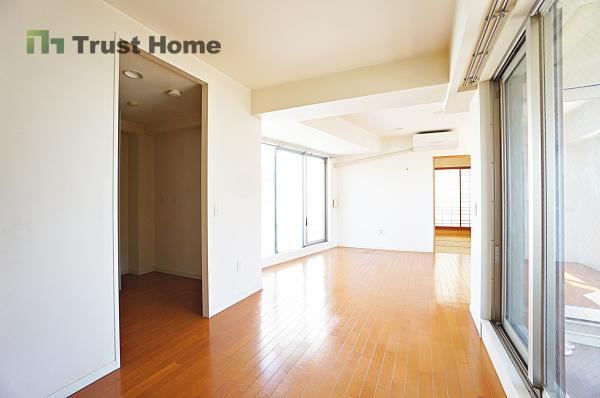 3LDK apartment in Suma Ward, Kobe, Hyogo - Photo 1