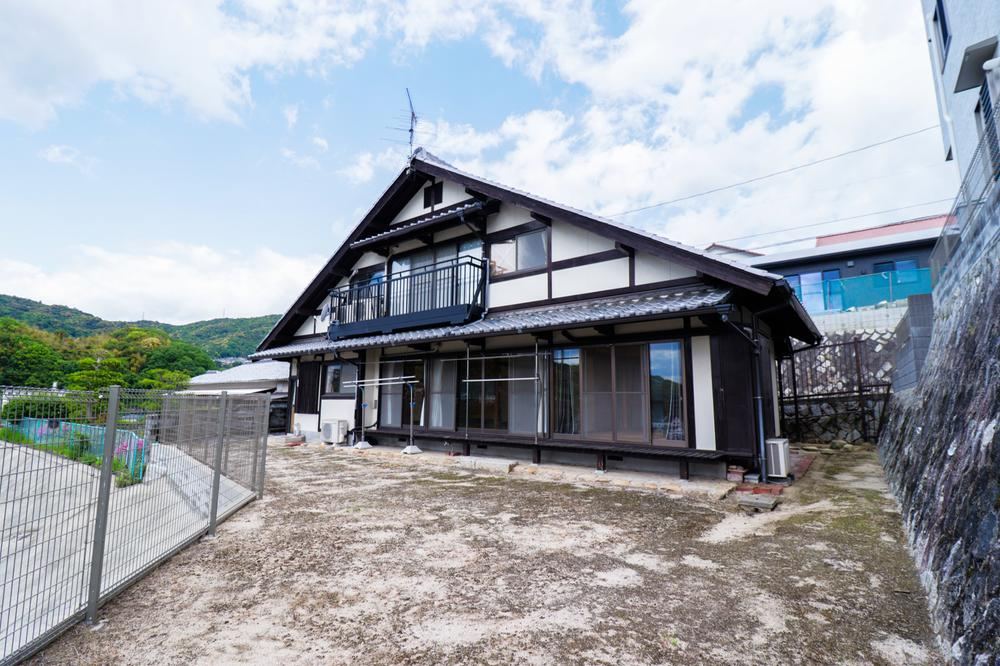 2LDK+2S house in Nishi Ward, Hiroshima - Photo 1