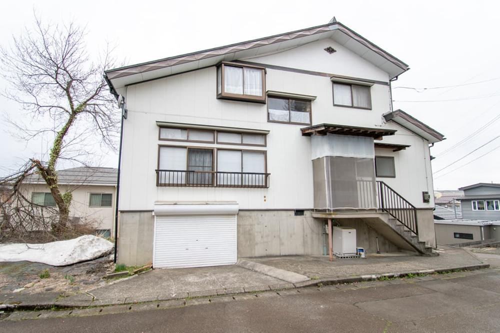 8DK house in Ojiya, Niigata - Photo 1