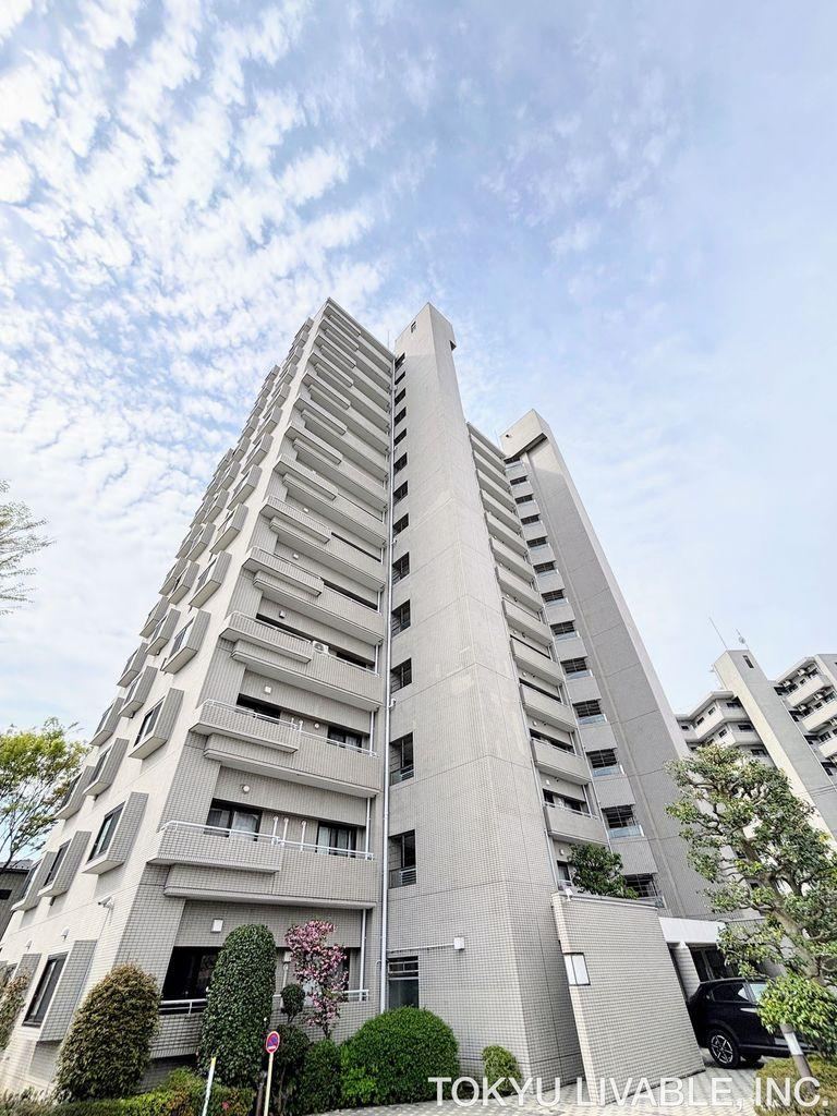 3LDK apartment in Yamato, Kanagawa - Photo 1
